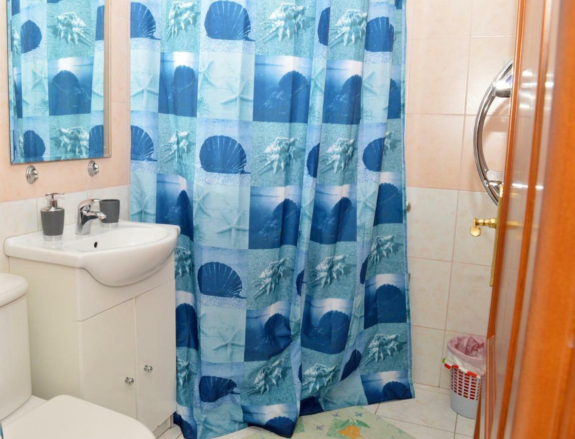 Apartmani Macak II Novalja Ngoại thất bức ảnh