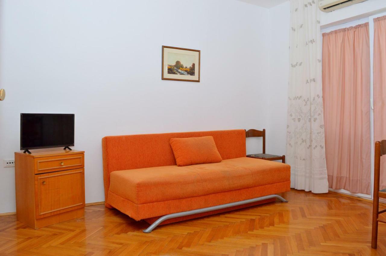 Apartmani Macak II Novalja Ngoại thất bức ảnh